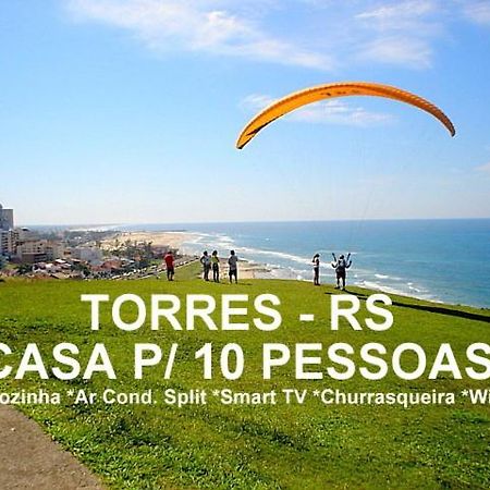 Casa De 2 Quartos Com 2 Ares-Condicionados Em Torres-Rs - Na Mais Bela Praia Gaucha - Cozinha - Banheiro - Tv Smart 32 E Wi-Fi - Estacionamento - Anfitria Superhost No Bnb Villa Exteriör bild