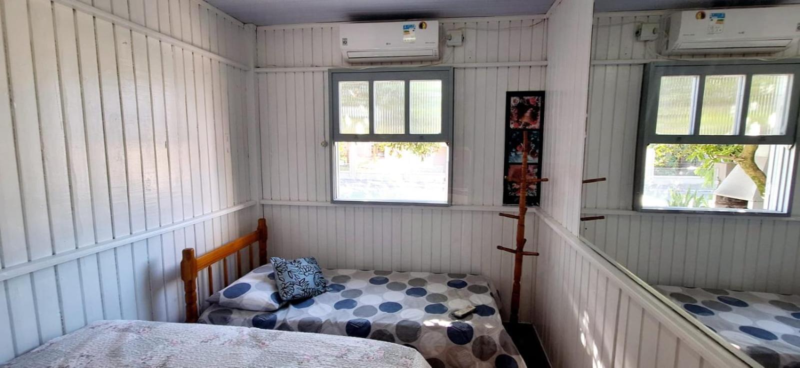 Casa De 2 Quartos Com 2 Ares-Condicionados Em Torres-Rs - Na Mais Bela Praia Gaucha - Cozinha - Banheiro - Tv Smart 32 E Wi-Fi - Estacionamento - Anfitria Superhost No Bnb Villa Exteriör bild
